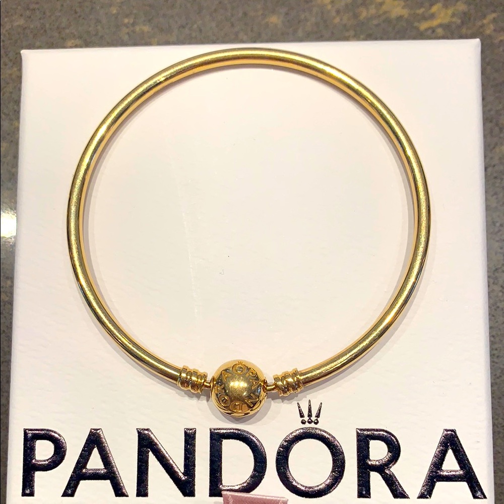 Pandora Moments 14kt Gold Bangle Bracelet ✨ NEW
